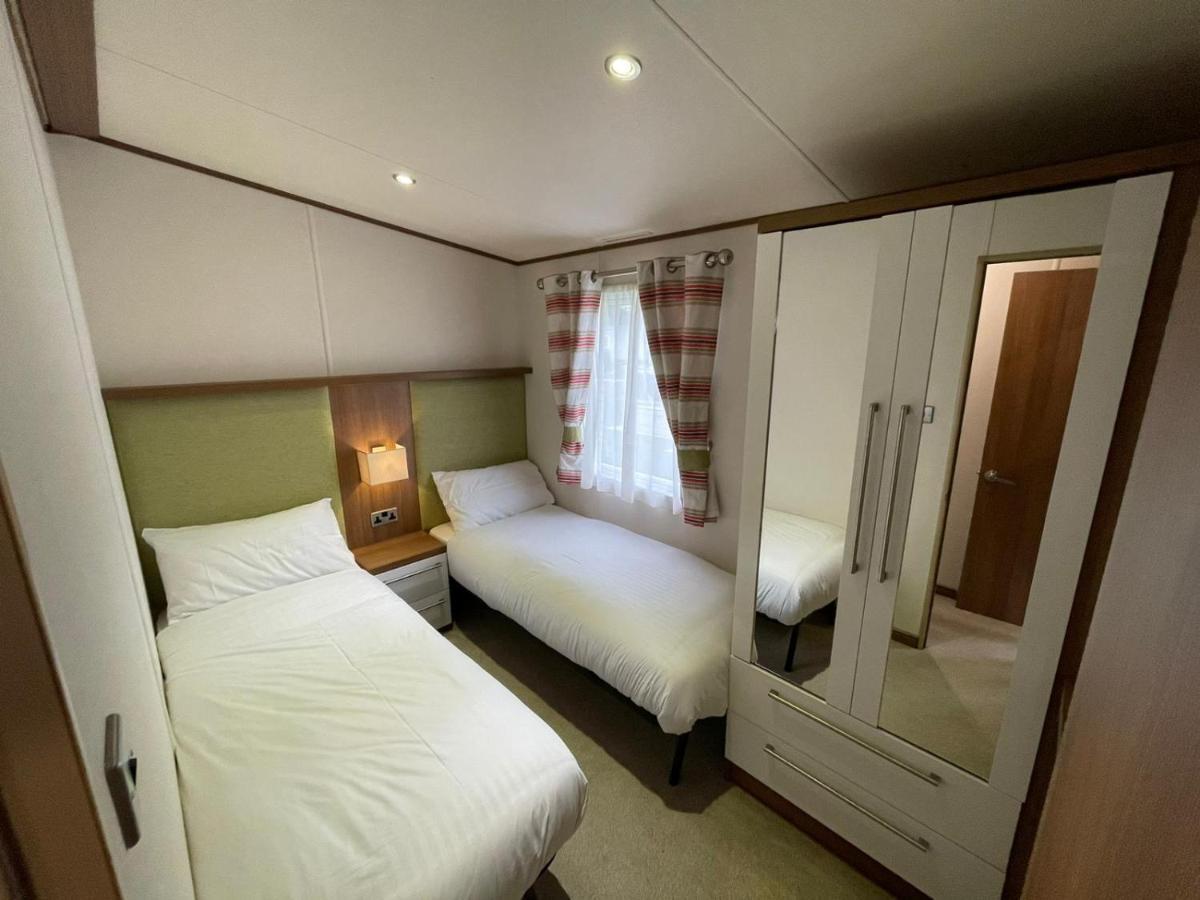 Golden Anchor - The Milano - Coastal Caravan Breaks Chapel Saint Leonards Ngoại thất bức ảnh